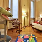 Western Metropoli 3*