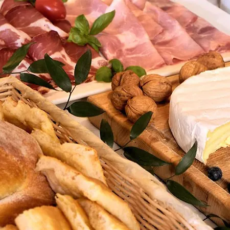 Western Metropoli 3*