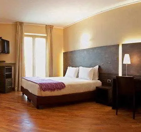 Western Metropoli Hotell 3*