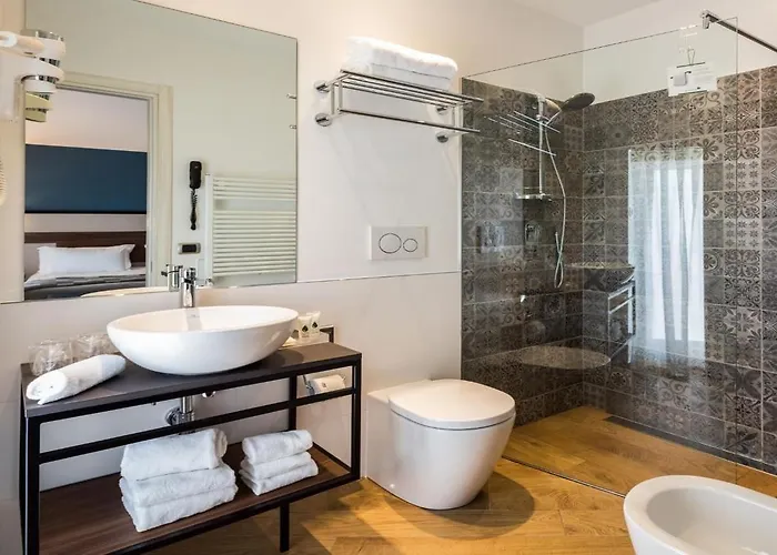 Western Metropoli Genua