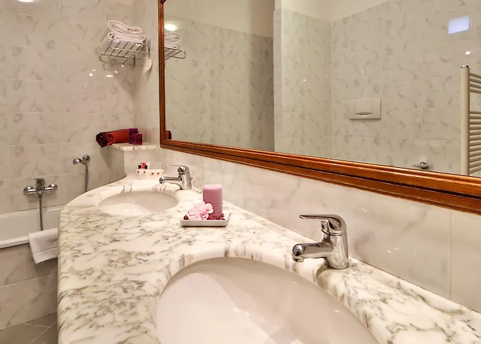 Western Metropoli 3*