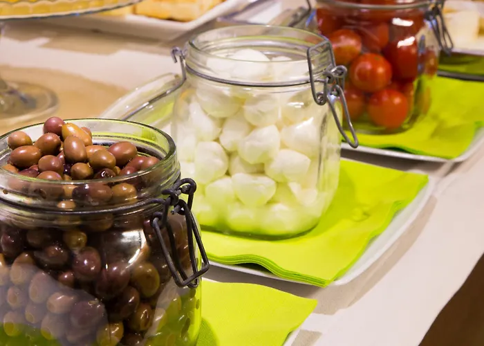 Western Metropoli 3*