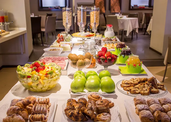 Western Metropoli جنوة