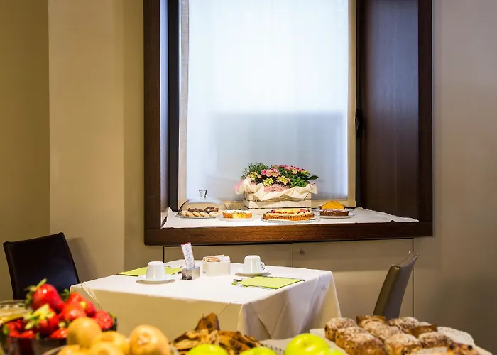Western Metropoli Hotel 3*