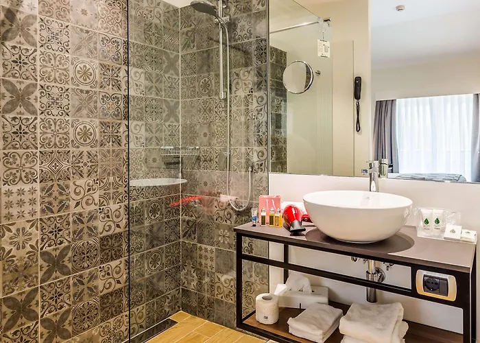 Western Metropoli Hotel 3*