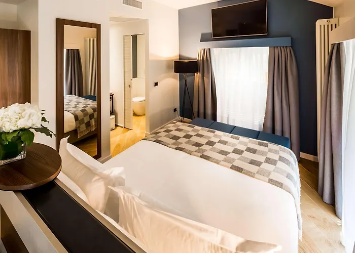 Western Metropoli Hotel 3*