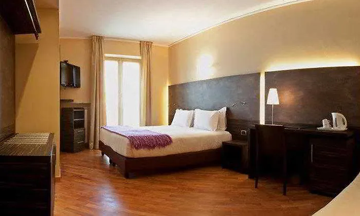 Western Metropoli Hotel 3*