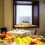 Western Metropoli Hotel 3*